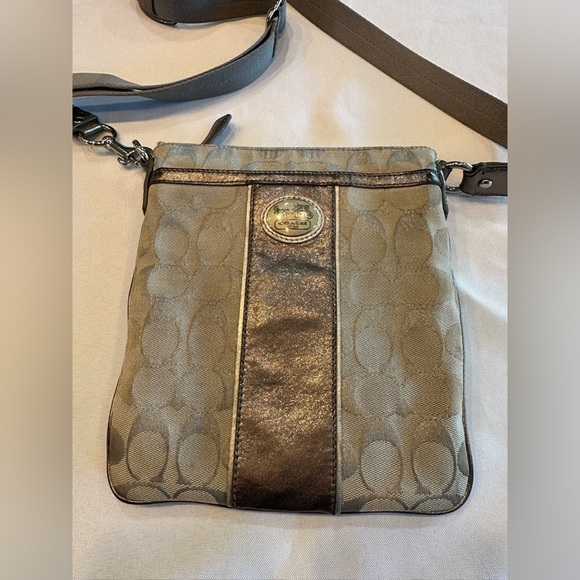 Coach Silver Metallic Signature Crossbody Bag - Picture 1 of 13